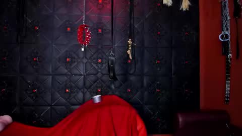 Snapshot of annavi_ chatting on October 22, 2025, 7:24 pm Annavi online show from October 22, 2025, 7:24 pm