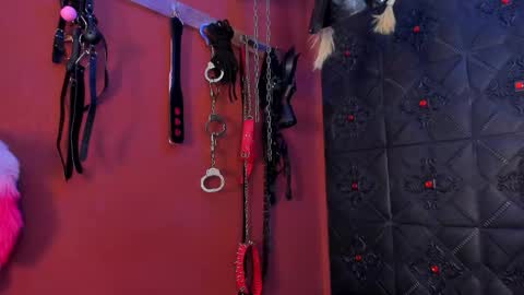 Snapshot of annavi_ chatting on December 15, 2025, 7:40 pm Annavi online show from December 15, 2025, 7:40 pm