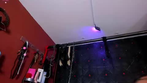Snapshot of annavi_ chatting on July 4, 2026, 7:20 pm Annavi online show from July 4, 2026, 7:20 pm