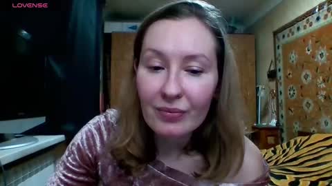 AnnaXLovers online show from March 4, 2025, 1:06 pm