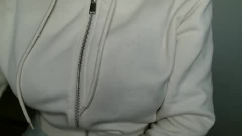 Bella online show from March 23, 2026, 5:17 pm