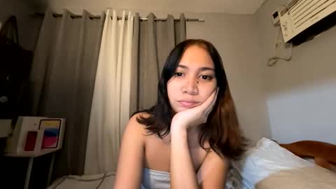 Snapshot of anne_chanelx chatting on April 13, 2026, 9:42 pm anne_chanelx online show from April 13, 2026, 9:42 pm