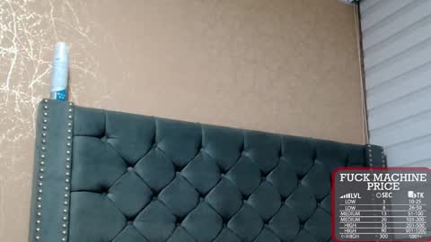       online show from November 14, 2025, 1:26 am