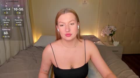 Snapshot of anne_leee chatting on January 25, 2025, 5:07 am Emma online show from January 25, 2025, 5:07 am