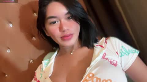 Snapshot of annedee_ chatting on February 28, 2025, 2:31 am Kim online show from February 28, 2025, 2:31 am