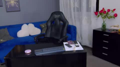 Anne online show from October 24, 2025, 4:47 pm