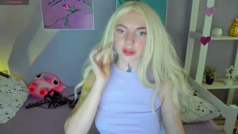 Snapshot of annetenet chatting on December 14, 2024, 7:40 am Annet online show from December 14, 2024, 7:40 am