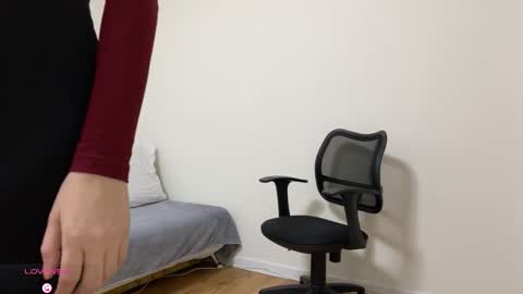 Snapshot of annetmoroz chatting on March 19, 2026, 1:26 pm Ann Serj online show from March 19, 2026, 1:26 pm