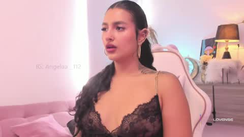 Snapshot of anngel_1 chatting on April 11, 2026, 5:28 pm Angel online show from April 11, 2026, 5:28 pm