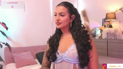 Snapshot of anngel_1 chatting on May 13, 2026, 4:48 pm Angel online show from May 13, 2026, 4:48 pm