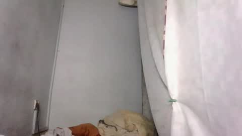 Snapshot of annick98 chatting on February 26, 2026, 8:02 am annick98 online show from February 26, 2026, 8:02 am