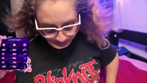 Snapshot of annie_bigboobs_ chatting on September 8, 2025, 11:26 pm Ana Bolena independent model online show from September 8, 2025, 11:26 pm