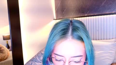 Snapshot of annie_hawk chatting on March 17, 2026, 10:07 am ANNIE HAWK online show from March 17, 2026, 10:07 am