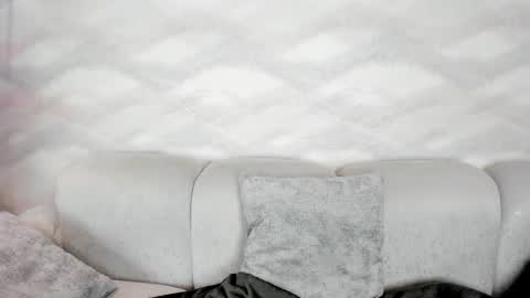 Snapshot of annie_loove_ chatting on November 7, 2025, 12:49 pm im annie online show from November 7, 2025, 12:49 pm