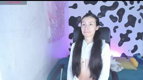 Snapshot of annie_smith22 chatting on December 16, 2025, 9:20 pm Annie online show from December 16, 2025, 9:20 pm