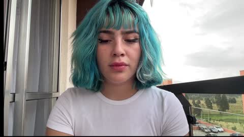 JEANNE no olvides seguirme dont forget follow me  uu online show from February 3, 2025, 10:21 pm