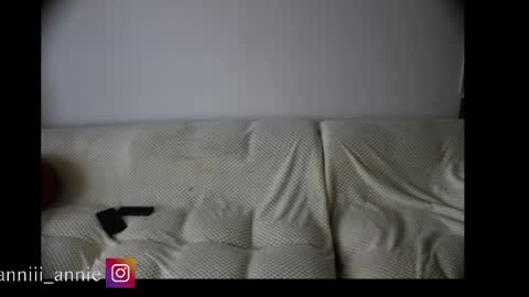 JEANNE no olvides seguirme dont forget follow me  uu online show from May 2, 2026, 9:42 pm