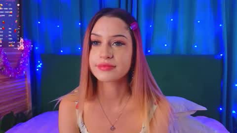 Snapshot of annie_swanson chatting on December 4, 2025, 9:23 pm annie online show from December 4, 2025, 9:23 pm