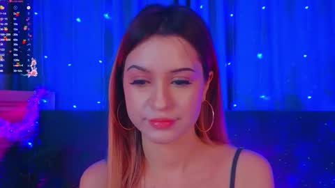 Snapshot of annie_swanson chatting on December 13, 2025, 8:36 pm annie online show from December 13, 2025, 8:36 pm