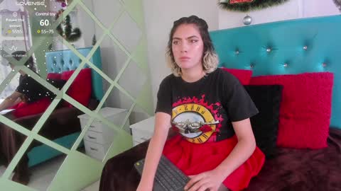 Annie online show from December 4, 2024, 8:07 pm