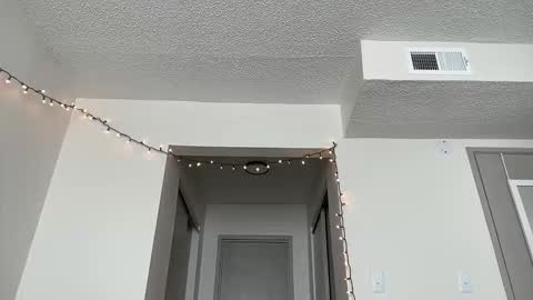  ONLY FANS   online show from December 5, 2025, 6:26 pm