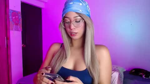 Snapshot of annieblu3 chatting on January 9, 2026, 10:29 am AnnieBlu3 online show from January 9, 2026, 10:29 am