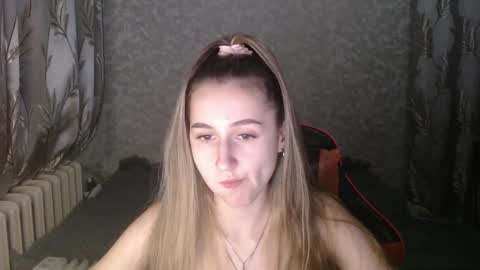 Snapshot of annieee_smith chatting on December 14, 2025, 2:55 pm annieee_smith online show from December 14, 2025, 2:55 pm