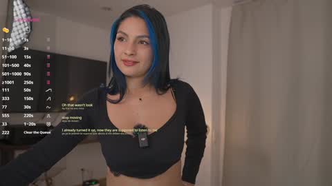 Annie FREE TRIAL IN BIO online show from March 30, 2026, 12:33 am