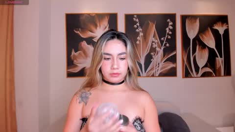 Annie Monroe online show from October 27, 2025, 11:36 am