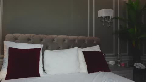 AnnieStyles online show from November 23, 2025, 4:34 am