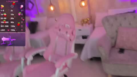 Snapshot of anniita_ chatting on December 7, 2024, 10:01 am VIVIANNA online show from December 7, 2024, 10:01 am