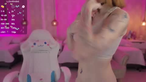 Snapshot of anniita_ chatting on February 20, 2025, 10:05 am VIVIANNA online show from February 20, 2025, 10:05 am