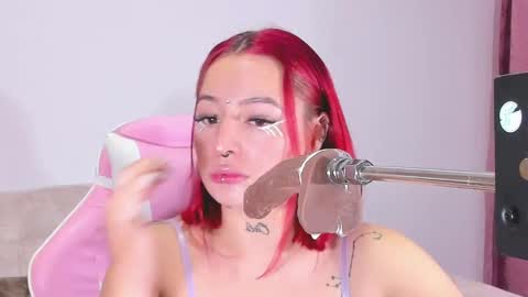 Snapshot of annika_03 chatting on December 20, 2024, 3:36 am Gise. online show from December 20, 2024, 3:36 am