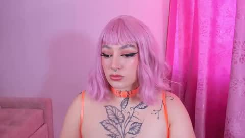 Snapshot of annika_03 chatting on October 5, 2025, 7:01 pm Gise. online show from October 5, 2025, 7:01 pm