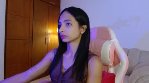 AnnaS online show from December 21, 2025, 4:30 am