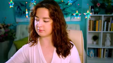 Snapshot of annterry chatting on November 24, 2025, 8:47 am Ann Terry 3 online show from November 24, 2025, 8:47 am