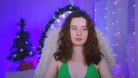 Snapshot of annterry chatting on December 18, 2025, 8:42 am Ann Terry 3 online show from December 18, 2025, 8:42 am