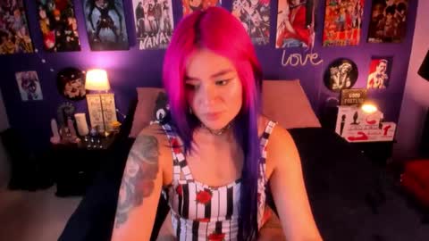 Snapshot of anny_cross chatting on October 15, 2025, 2:44 am Paty online show from October 15, 2025, 2:44 am