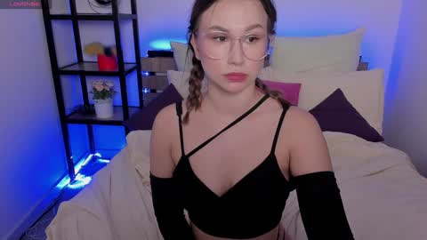 Snapshot of anny_limis chatting on December 4, 2024, 4:43 am Anna online show from December 4, 2024, 4:43 am