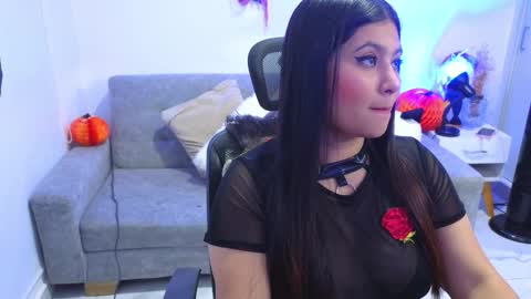 ANNY LOUIS online show from October 22, 2025, 8:08 pm