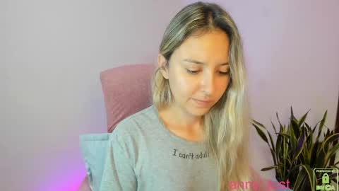 Snapshot of anny_lust chatting on November 22, 2025, 2:16 pm Issabela online show from November 22, 2025, 2:16 pm