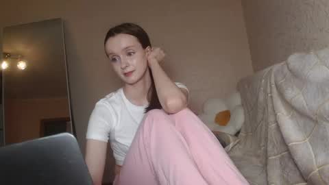 Snapshot of anny_meow chatting on May 15, 2026, 4:52 am Ann My current schedule is below online show from May 15, 2026, 4:52 am