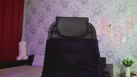 Annie online show from December 24, 2024, 10:28 pm