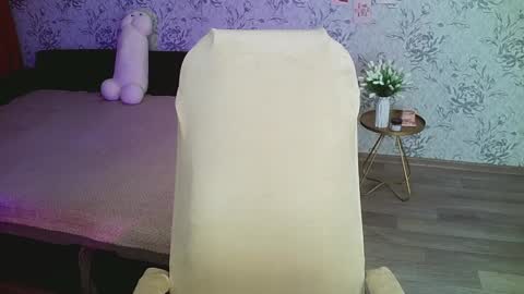 Annie online show from January 24, 2025, 3:54 am