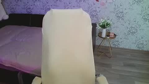 Annie online show from February 27, 2025, 1:16 am