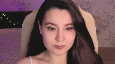 Annie online show from April 16, 2026, 12:17 pm