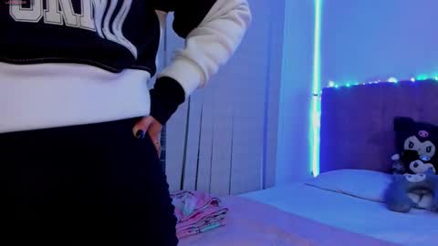 annybondie online show from February 10, 2025, 11:13 pm