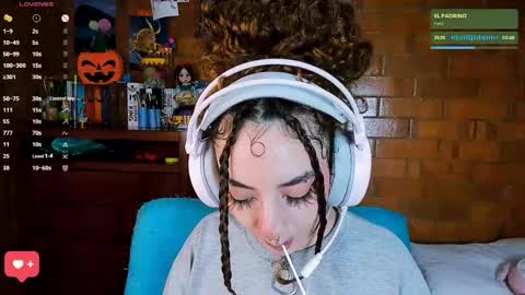 Anny  IG online show from October 17, 2025, 11:40 pm