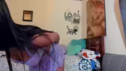 Snapshot of annyluna1 chatting on March 18, 2026, 9:07 pm Annyluna online show from March 18, 2026, 9:07 pm