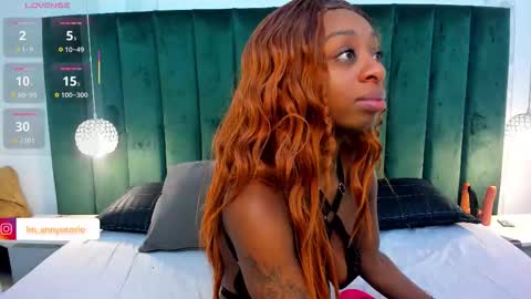 Snapshot of annyosoriio chatting on October 25, 2025, 12:34 pm Anny online show from October 25, 2025, 12:34 pm